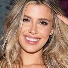 Ante esto, michelle de forma indirecta manifestó su postura en sus historias de instagram, donde dejó entrever que esto la afectó. Michelle Salas Revela Como Es El Trato Con Los Otros Dos Hijos De Luis Miguel Mui Celebridades