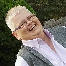 Brenda Tart's Instagram, Twitter & Facebook