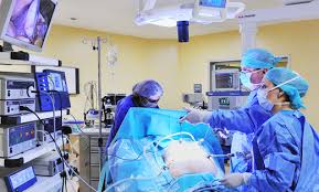 Tinand cont ca fiecare caz are particularitatile sale, nu se pot stabili inaintea operatiei niste costuri standard, astfel majoritatea majoritatea pacientilor care au fãcut operatia de rinoplastie se pot întoarce la scoalã sau activitãtile mai sedentare la o sãptãmânã de la operatie. Cand Este Indicat SÄƒ MÄƒ Operez De Colecist Arcadia Spitale Si Centre Medicale