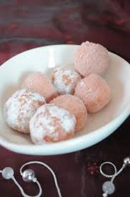 Truffes Roses Faciles En Deux Versions Beurre Ou Amandes Blog Cuisine Avec Du Chocolat Ou Thermomix Mais Pas Que Truffe Truffes Au Chocolat Gateau Oriental Facile