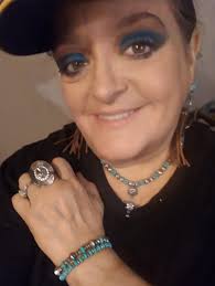 Vintage jewelry and frames for sale