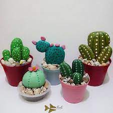 You should have a cactus with an open bottom. Home Dzine Cactus Craft Ideas And Finally Collect Pebbles From The Garden Or Beach In Assor Easy Diy Mother S Day Gifts Mother S Day Diy Easy Diy Gifts