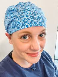 Gr8caps Scrub Cap Euro Close-fit Women's Surgical Hat Surgery Nurse Swirly  Blue White Print