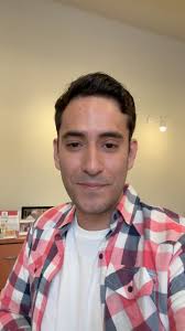 ESTO NO ES SOLO UNA LISTA. Tengo el honor de presentarles un equipazo de  personas. Vecinos y vecinas que decidimos involucrarnos para cambiar las  cosas desde adentro, sin perder la esencia. Creemos