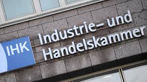 This logo's beauty is based on the importance of its empty spaces inside the body's shape. Ihk Braunschweig Hilft Unternehmen Bei Drohender Insolvenz Ndr De Nachrichten Niedersachsen Studio Braunschweig