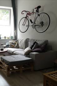 Wandhalterung Furs Fahrrad In 2020 Inneneinrichtung Schlafzimmer Design Wandhalterung