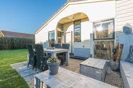 wunderschones ferienhaus nur 10 gehmin vom strand umzaunten garten beachpark 54 in renesse holland ni ferienhaus ferienhaus holland ferienhaus niederlande