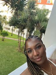 Shereka Smith's Instagram, Twitter & Facebook