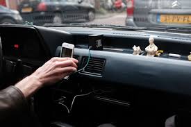 Menggunakan mod shiftronic ketika sedang full throttle atau enjin berkelajuan tinggi. 5 Sebab Aircond Kereta Cepat Rosak