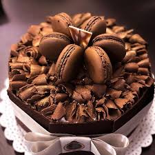 The Best Chocolate Cake With Macarons At Passionduchocolat Chocolat Choux Chef Pastrychef Chocolate Eclair Best Chocolate Cake Best Chocolate Chocolate