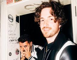 Justin Tessier's Instagram, Twitter & Facebook