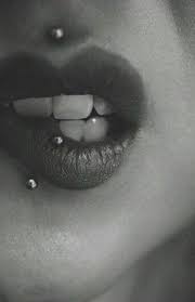 Medusa And Labret Centered Medusa Piercing Face Piercings Labret Piercing