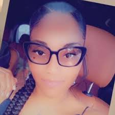 What can I pair MOUSSE DEF with? If you're looking to layer MOUSSE DEF with  a gel you have a few options: ✨808 BASE GEL ✨BIG POPPA ✨BEE GIRL Honey Curl  Custard