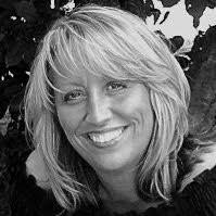 300+ "Gloria G." profiles