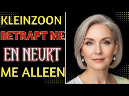 Jongetje Vertelt Moeder dat hij een Papa op School heeft. Ze Barst in  Tranen uit als ze Hen Ziet!