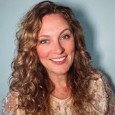 Jessica Wareham's Instagram, Twitter & Facebook