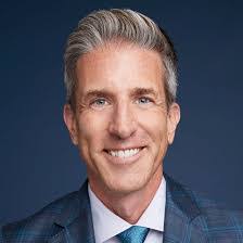 Kevin Fox's Instagram, Twitter & Facebook