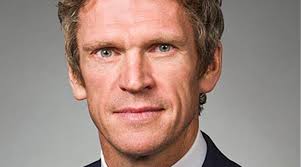 Weil hires Akin Gump's Devaney in London