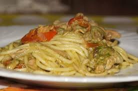 Spaghetti Alla Carlofortina Da Carloforte Un Piatto Splendido Ricetta Primi Piatti Pasti Italiani Ricette