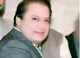 After downloding 16 years old kid his own picture….