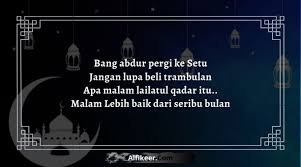 Sedap sedap si ikan keli, sedap lagi ikan siakap, nak berpuisi terasa geli, hanya ini mampu terucap. 111 Pantun Bulan Ramadhan Memberikan Kobaran Semangat Berpuasa