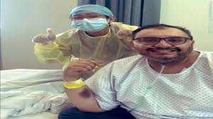 اخترنا لكم اليوم باقة من الورود الحمراء محملة بكلمات تقطر عشقا ، وتذوب غرقا في عبارات الغزل والتغني بالحسن والجمال والحب ، من شاعر المرأة الرقيق الثائر : Ù…Ù† Ù‡Ùˆ Ø§Ù„Ø¯ÙƒØªÙˆØ± Ù†Ø²Ø§Ø± Ø¨Ø§Ù‡Ø¨Ø±ÙŠ ÙˆÙŠÙƒÙŠØ¨ÙŠØ¯ÙŠØ§ Ø§Ù„Ø³ÙŠØ±Ø© Ø§Ù„Ø°Ø§ØªÙŠØ© ØµÙ„Ù‡ Ù†ÙŠÙˆØ²