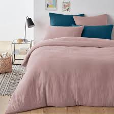 Il accompagne ainsi les mouvements et permet de mieux positionner sa tête pour regarder confortablement la télévision ou pour lire. Housse De Couette Unie En Gaze De Coton Snow Gris Fonce La Redoute Interieurs La Redoute