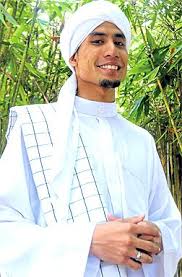 Kuliah maghrib perdana oleh ustaz don daniyal don biyajid di surau perwaja, gurun, kedah pada susah nak dapat isteri macam ni | ustaz don daniyal. Ustaz Don Daniyal Bin Don Biyajid Home Facebook