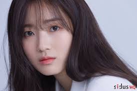 Kim Hye Yoon Gabung Agensi Lee Jung Jae dan Jung Woo Sung : Okezone  Celebrity