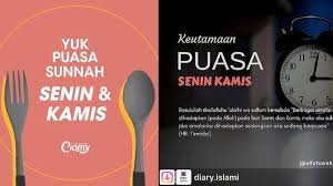 Dalam hal ini puasa sunnah senin kamis bisa dilakukan sekaligus dengan puasa mengganti atau qadha puasa wajib atau puasa ramadhan. Bacaan Niat Puasa Senin Kamis Beserta Penjelasan Keutamaannya Oleh Ustaz Khalid Basalamah Tribunnews Com Mobile