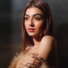 I give 'em goosebumps every time // hmu- @afunglin 📸- @tanujsfotografia  outfit 👗- @astrthelabel 🖤🧿🧿🧿🧿