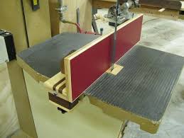 Bandsaw Resaw Fence By Kent Shepherd Homemade Bandsaw Resaw Fence Constructed From Baltic Birch Maple And Walnut A Lamina Bandsaw Diy Table Saw Diy Table