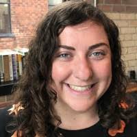 Joanna Carson's Instagram, Twitter & Facebook