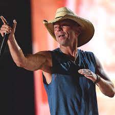 Kenneth arnold (kenny) chesney (born march 26, 1968) is an american country music singer and. Kenny Chesney How The Fittest Man In Country Music Stays That Way Gq