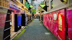 東京 吉原遊郭への入り口 ラブホテル街 鶯谷 | ディープスポット 日本の風景