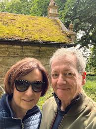 Portrait photo of a wedding couple at Swindon, Wiltshire, England
