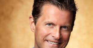 StageBuzz.com: Interview with Robbie Robertson of "Satan in High Heels"