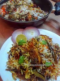 Hyderabadi Biryani Pakki Biryani How To Make Hyderabadi Biryani Recipe In 2020 Chicken Biryani Recipe Biryani Recipe Hyderabadi Biryani Recipe