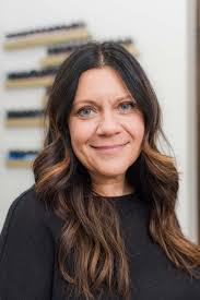 Mindy Evans's Instagram, Twitter & Facebook