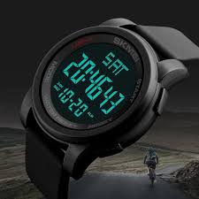 Certains modèles ont des spécificités précises et seront destinés à des domaines précis comme le sport ou le. Ohp Montre Homme Digital Etanche Digital Noir Achat Vente Montre Cdiscount