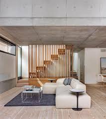Posiada wypełnienie z pianki poliuretanowej oraz stalową ramę. M A S S A S Modular Sofa By Patricia Urquiola For Moroso Residential Mobilia