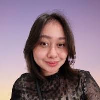 Ann Paredes's Instagram, Twitter & Facebook