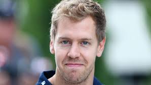 Sebastian vettel v red bull rb5 během testovacích jízd před sezónou 2009 v jerezu. Sebastian Vettel Rennfahrer Gonnt Sich Grundstuck Fur 2 9 Millionen Bunte De
