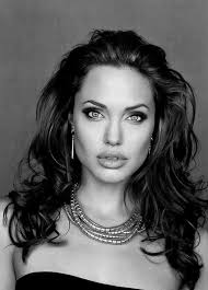 Black And White Celebrities Photography Pin By Carla Nieuw On Beauty And Style Angelina Jolie Celebrity Portraits Celebrities