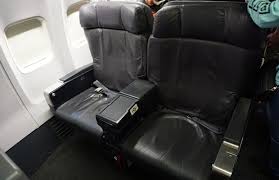 Seatguru only has the 20 seat configuration (five rows). Review Of United Airlines 737 900 First Class Dallas To Houston United Airlines The Unit Airlines