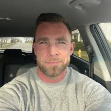 Tragedy to Triumph with Aaron Laine