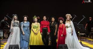 Miss argentina is a national beauty pageant in argentina, founded in 1928.in 1962, norma nolan of santa fe became the first, and only, miss argentina to win the title of miss universe. Violenza Sulle Donne La Maison Messinese Cristo Couture Veste Maria Grazia Cucinotta E Elisa Di Francisca Oggi Milazzo Oggi Milazzo