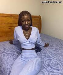 Cyn Kaine x5footbombshell Nude Leaks OnlyFans photo 12 - Glimpse her world