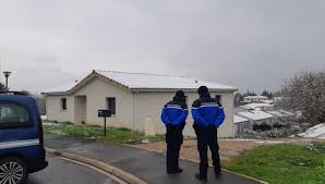 La piste d'une relation adultère entretenue par delphine est elle aussi étudiée. Disparue Du Tarn De Nouvelles Fouilles Dans La Maison De Delphine Jubillar A Cagnac Les Mines