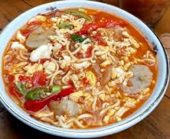 Kamu bisa menambahkan garam, daun pandan, bumbu penyedap, irisan bawang putih, atau merica. Resep Dan Cara Membuat Seblak Mie Enak Gak Pake Ribet